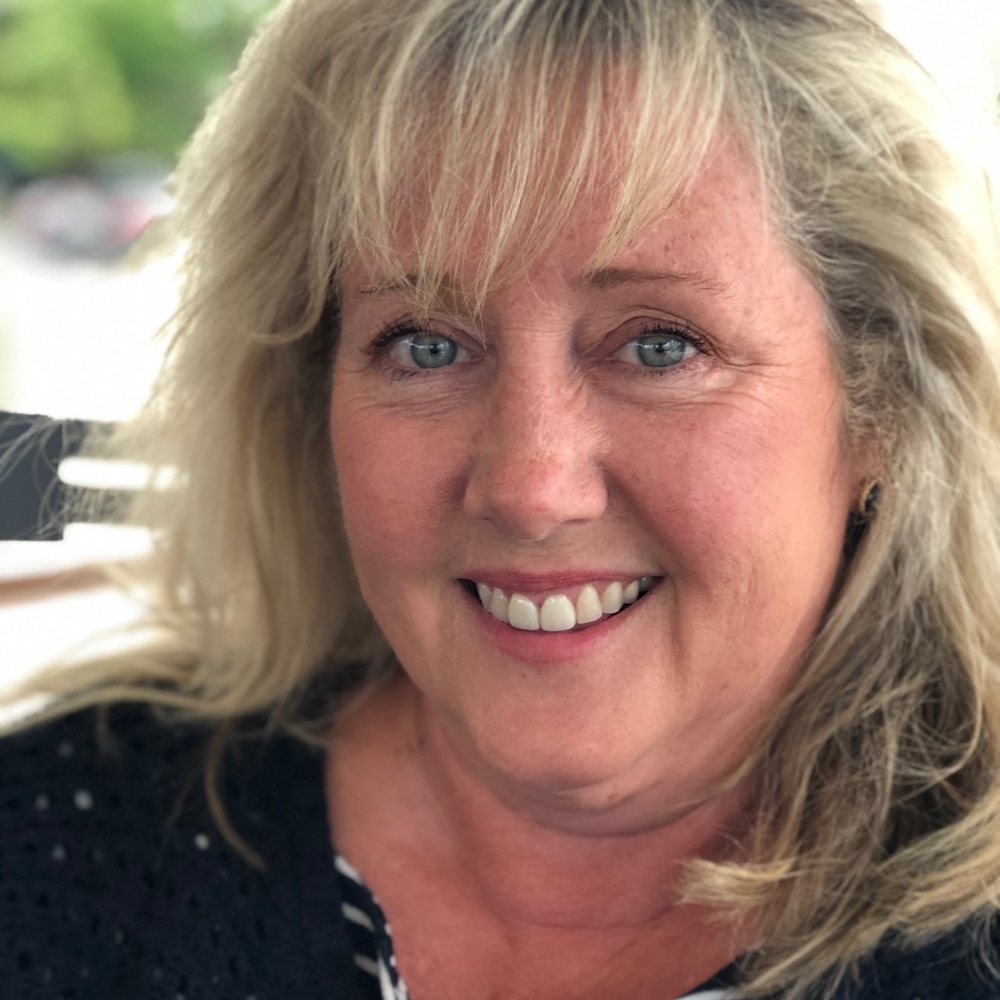 Meet your Posher, Leslie